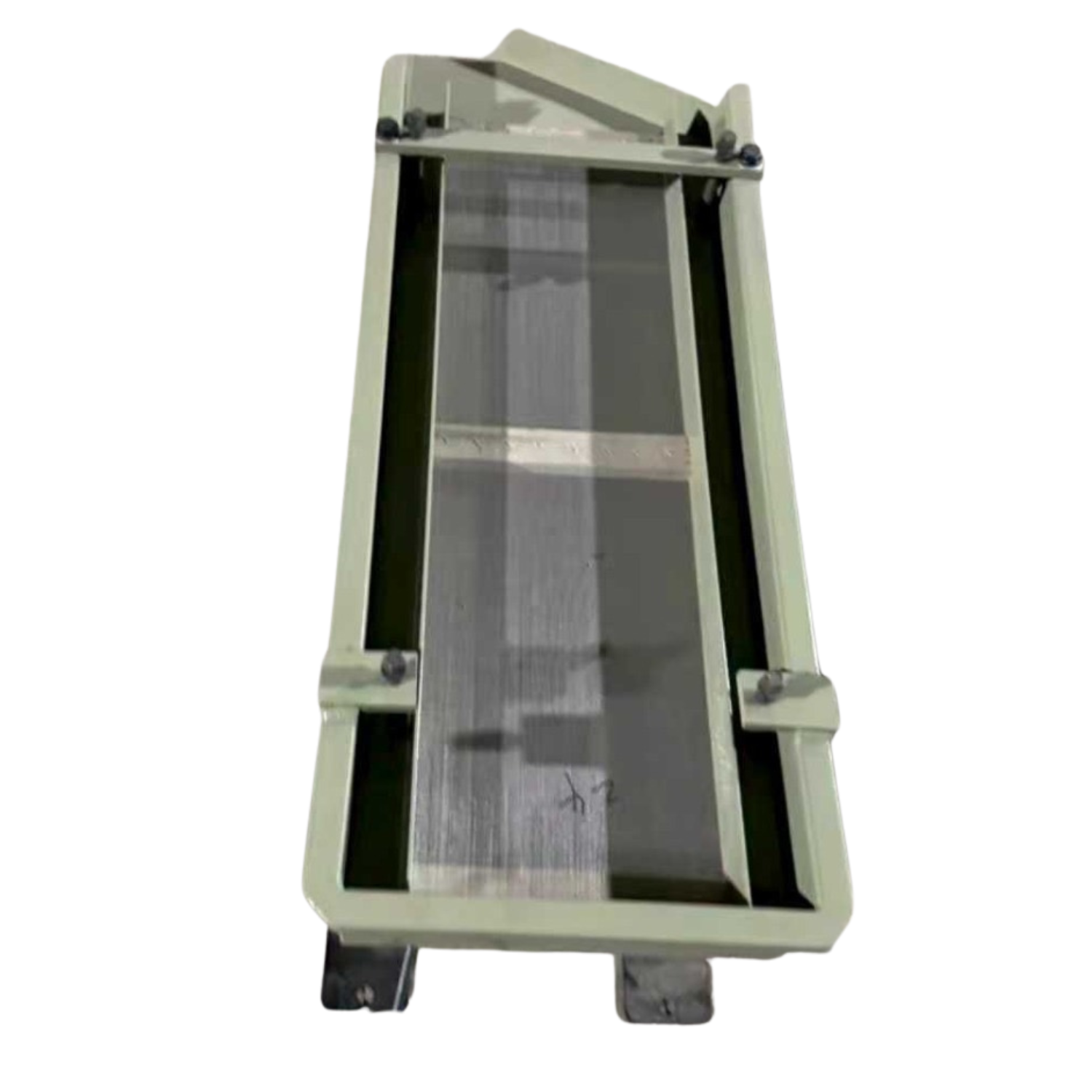 Varinis GT-400 vibro stalo detalės iš arti – tvirtas plieno paviršius ir tikslus vario separavimas nuo plastiko