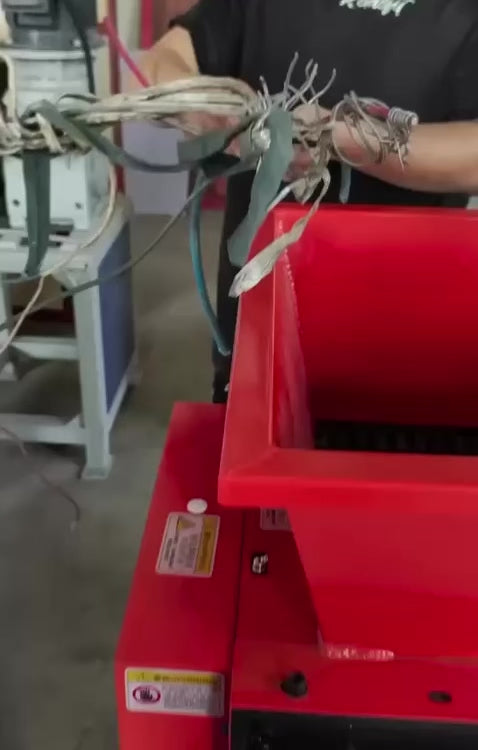 Varinis atliekų smulkintuvas, kabelių smulkintuvas, plastiko smulkintuvas, metalo smulkintuvas, kartono smulkintuvas, popieriaus smulkintuvas, polistirolo smulkintuvas, elektronikos smulkintuvas – EcoShred 300 smulkintuvas
